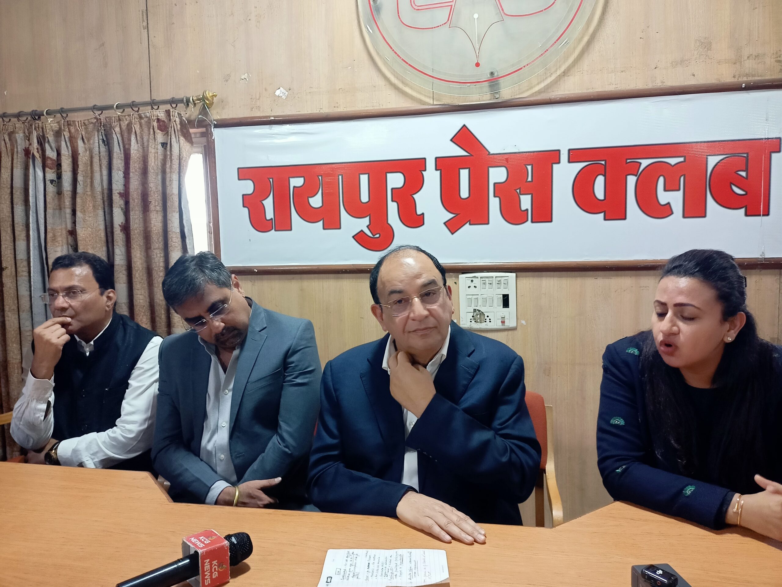 रायपुर में दो दिवसीय पोल्ट्री कॉन्क्लेव आज से, एबीस ग्रुप के एमडी बहादुर अली ने पोल्ट्री उद्योग से व्यापक रोजगार की जानकारी दी